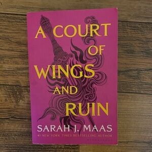 A Court of Wings and Ruin soft cover
